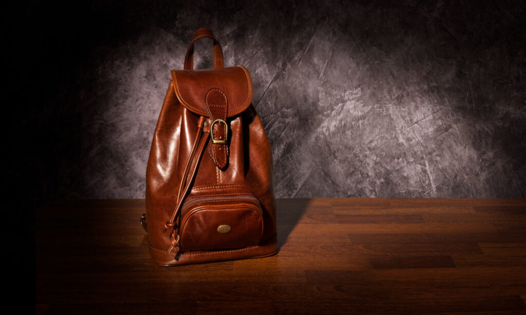 Machiavelli masters leather craftsmen Tuscan handicraft leather backpack